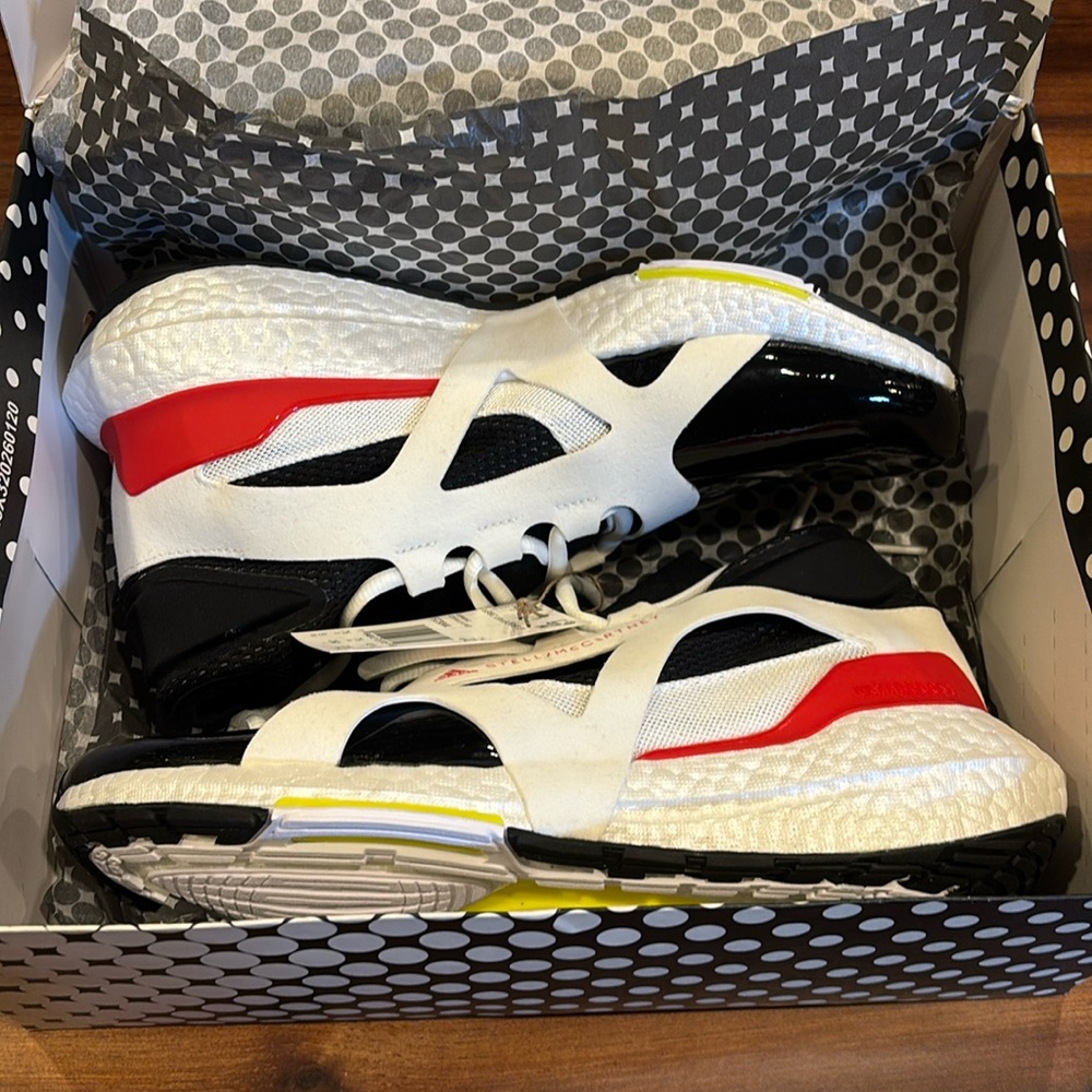 NWB aSMC UltraBoost 21 Sz 9